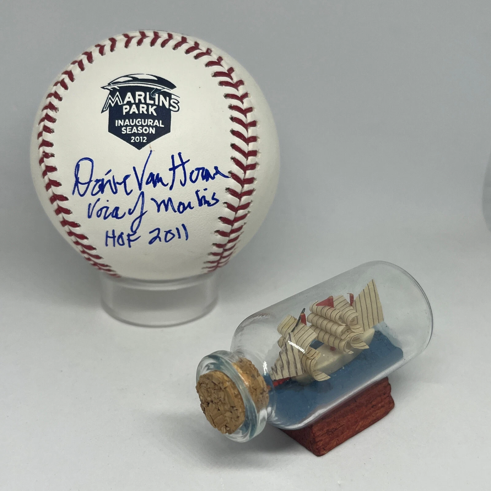 Broadcaster Dave Van Horne signed Rawlings Marins Logo Baseball JSA HOF A2595
