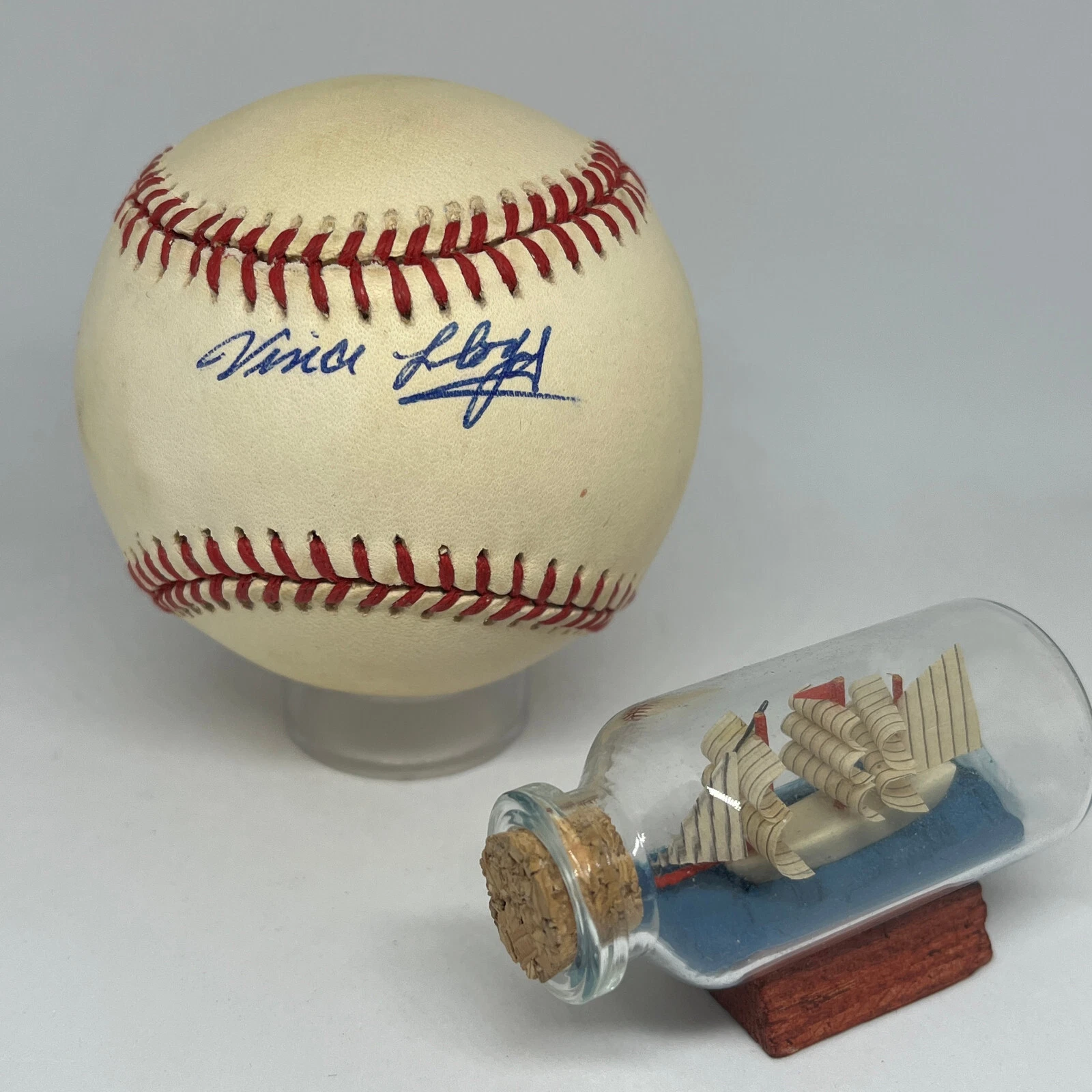 Broadcaster Vince Lloyd signed Rawlings NL Baseball JSA COA Cubs Announcer A2778
