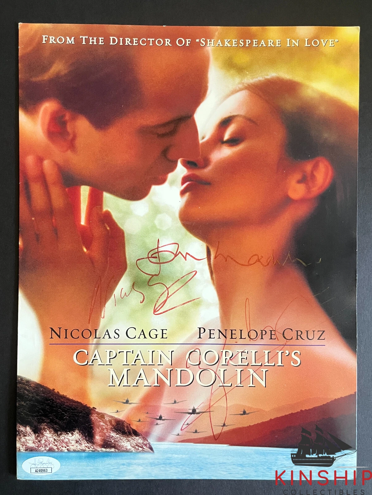 Penelope Cruz Nicolas Cage signed Mandolin Movie Folder JSA Vintage Auto Z1216
