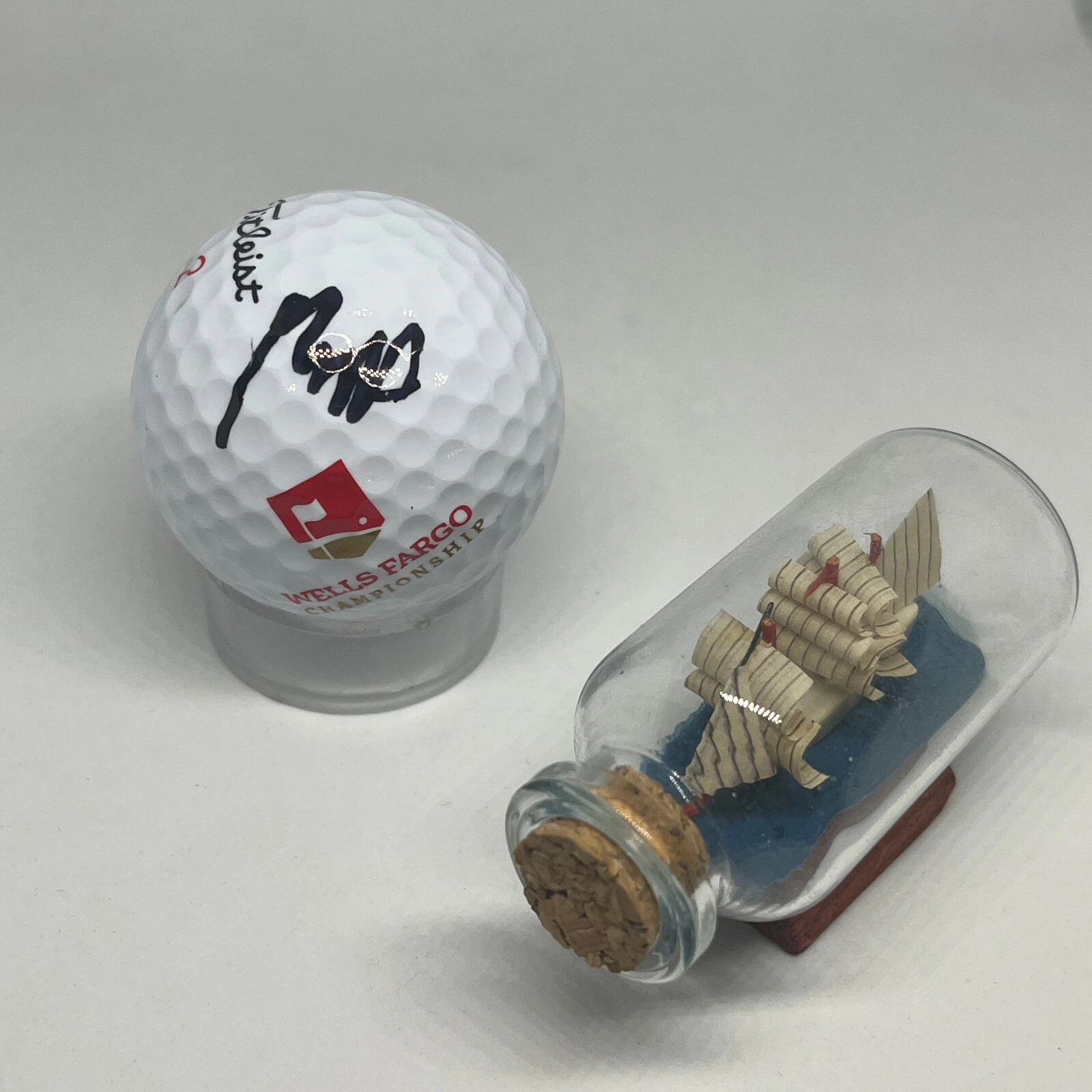Max Homa signed Wells Fargo Logo Golf Ball JSA COA Masters PGA Star A2797
