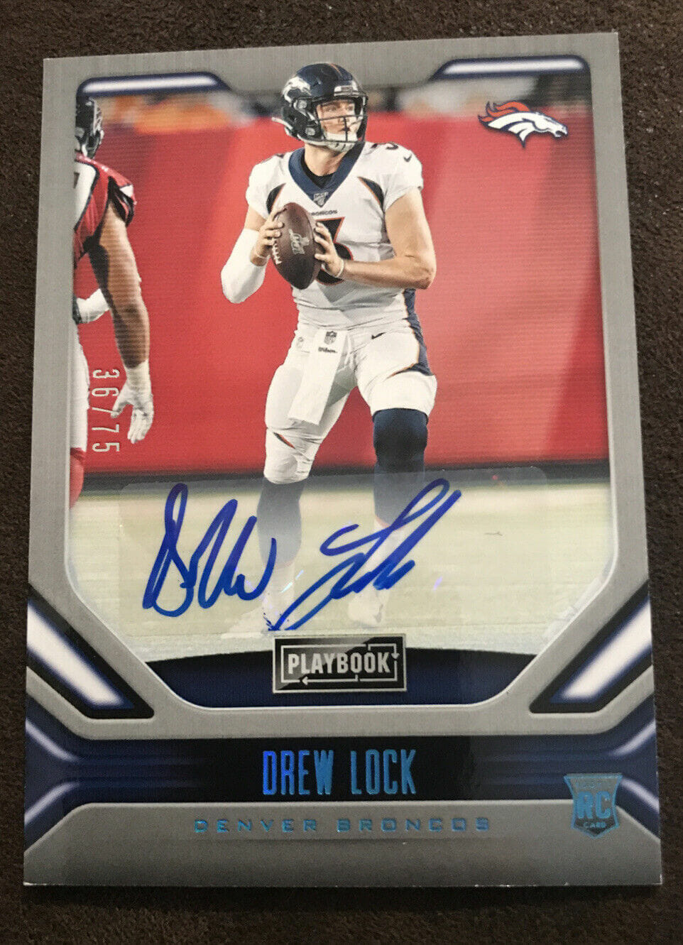 2019 PANINI PLAYBOOK DREW LOCK ROOKIE AUTO #36/75!!! RC DENVER BRONCOS INVEST!!!
Opens in a new window or tab