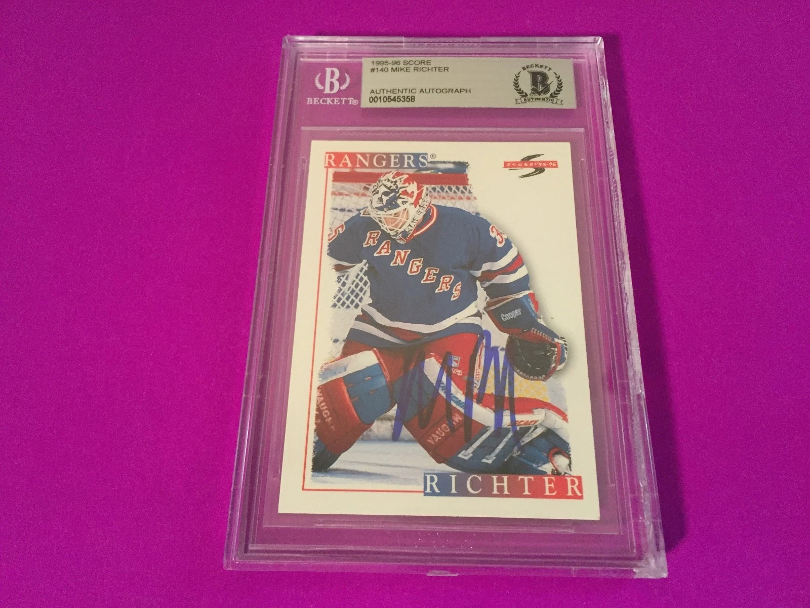 Mike Richter Rangers 1995-96 Score Signed Auto Beckett SLABBED BAS
