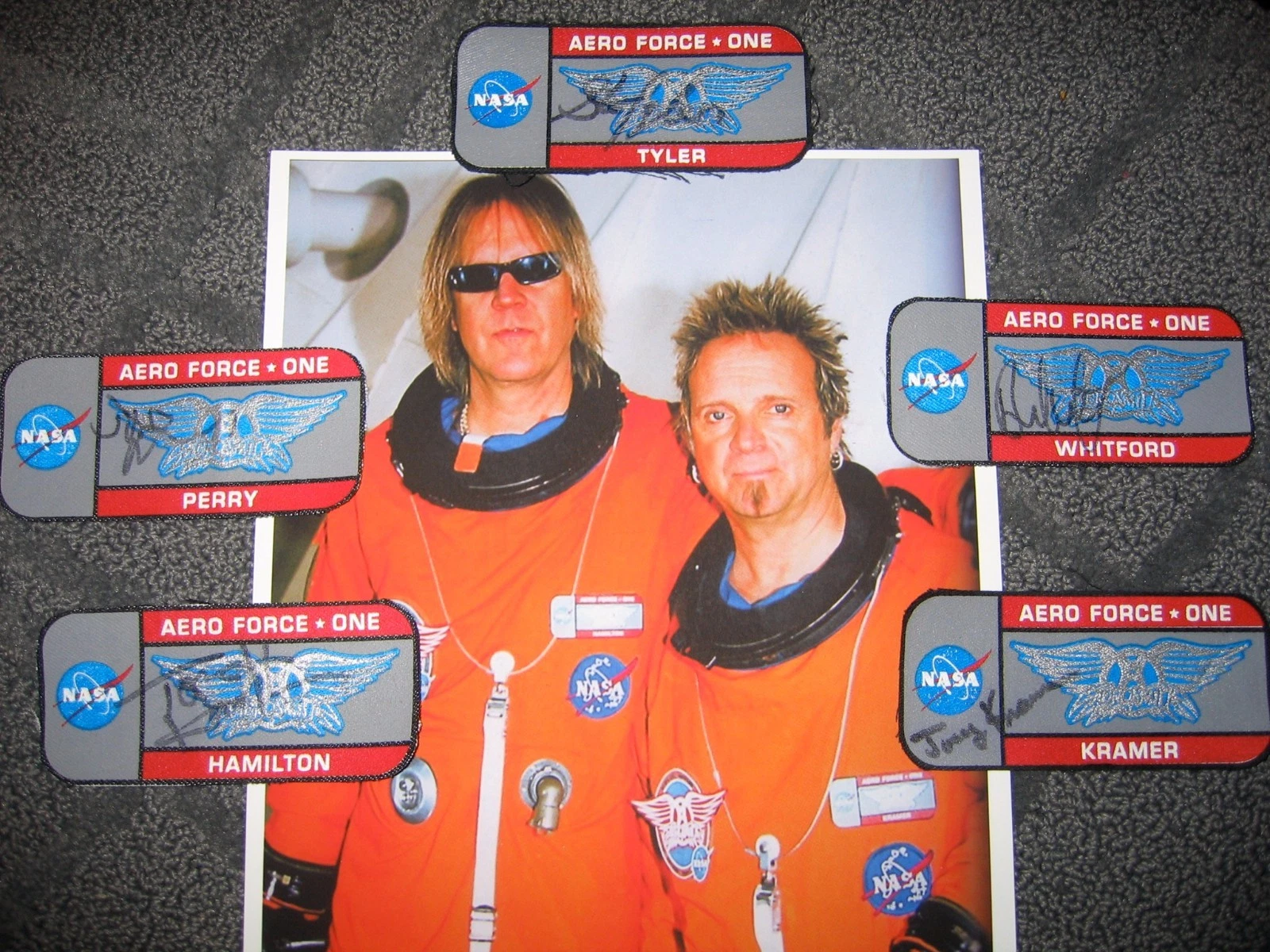 AEROSMITH SET 5 SIGNED AMADEDDON SPACE SUIT PATCHES GUARANTEED RARE COLLECTIBLE MEMORABILIA