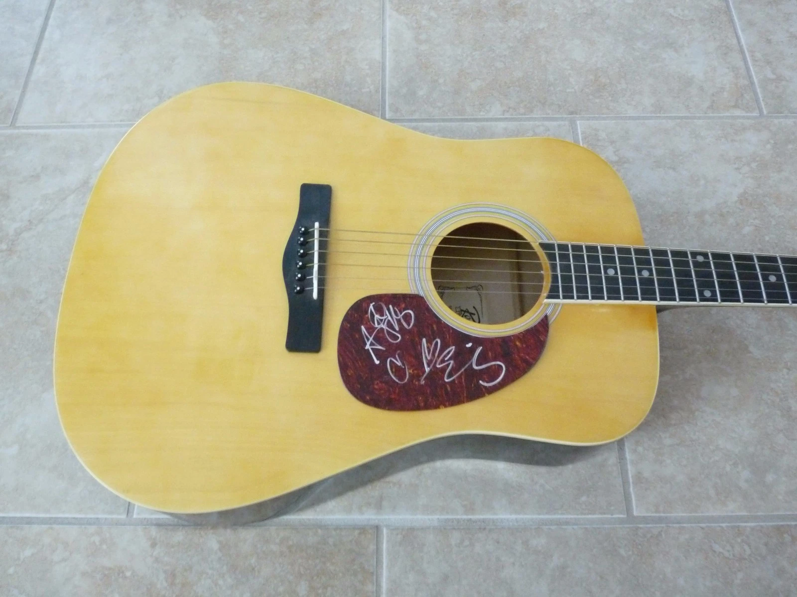 ELI YOUNG BAND ALL 4 SIGNED AUTOGRAPHED ACOUSTIC GUITAR GUARANTEED COLLECTIBLE MEMORABILIA