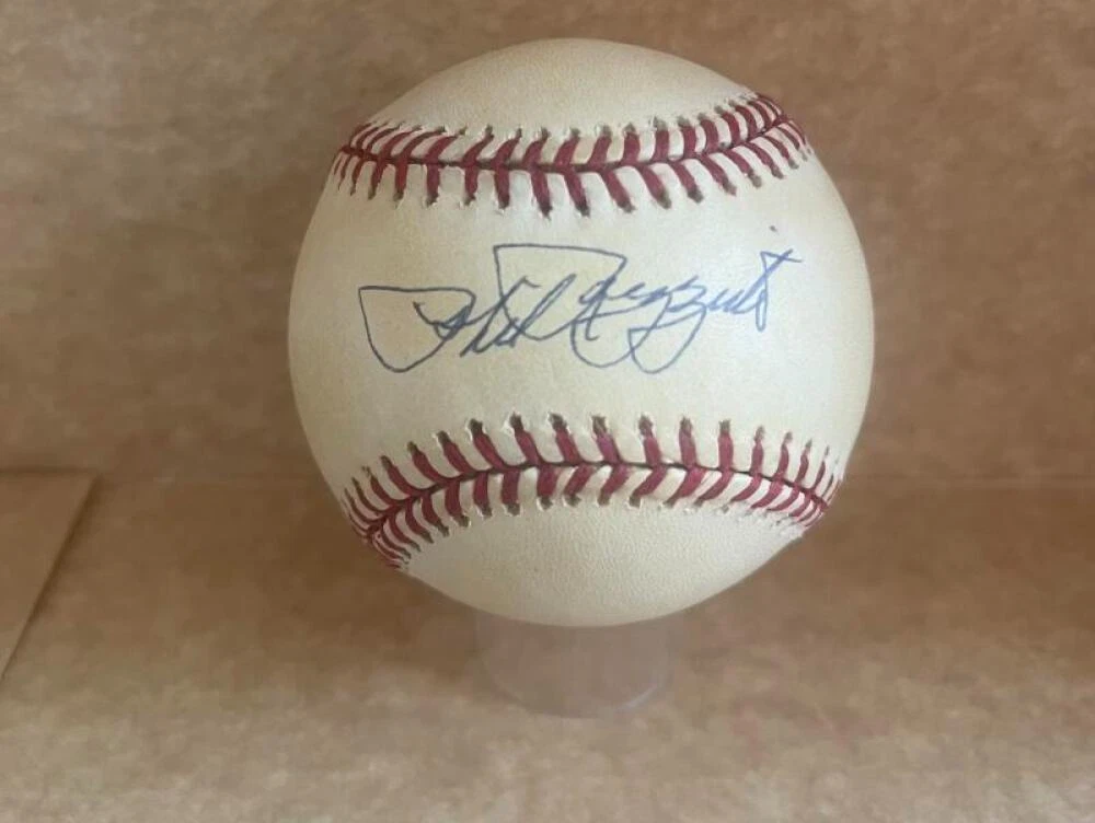 PHIL RIZZUTO YANKEES SIGNED AUTO A.L. BASEBALL BECKETT AUTH
