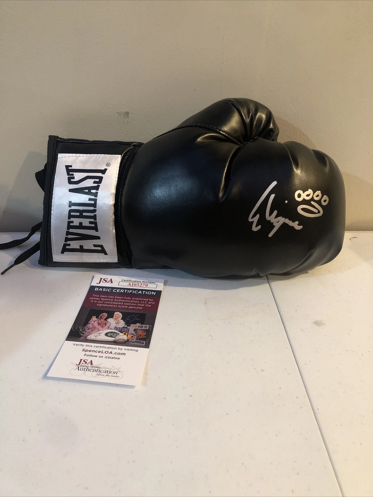 DELANTE TIGER JOHNSON SIGNED AUTOGRAPH EVERLAST BOXING GLOVE JSA COA US OLYMPIAN
