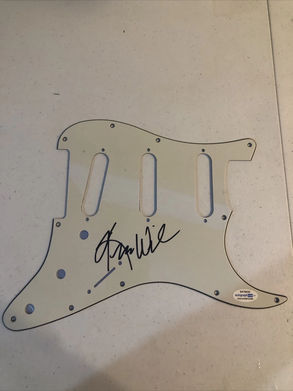 KIM WILSON FABULOUS THUNDERBIRDS SIGNED AUTOGRAPH STRAT GUITAR PICKGUARD ACOA
