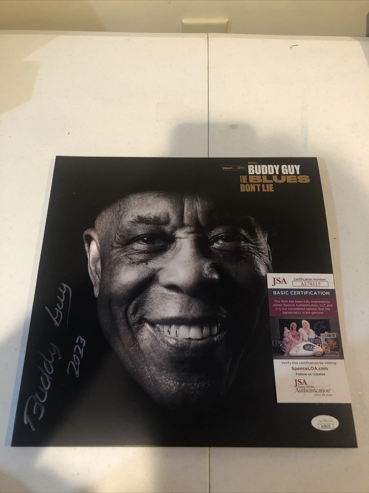 BUDDY GUY SIGNED AUTOGRAPH VINYL ALBUM RECORD JSA COA THE BLUES DONT LIE LEGEND
