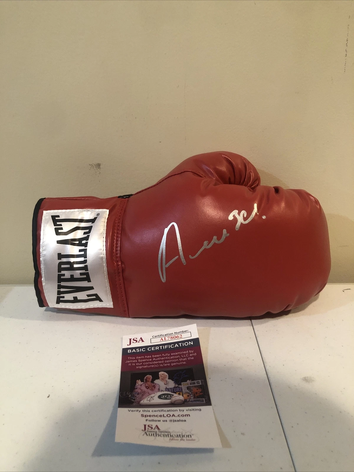 ALI IZMAILOV SIGNED AUTOGRAPH EVERLAST BOXING GLOVE JSA COA RUSSIAN
