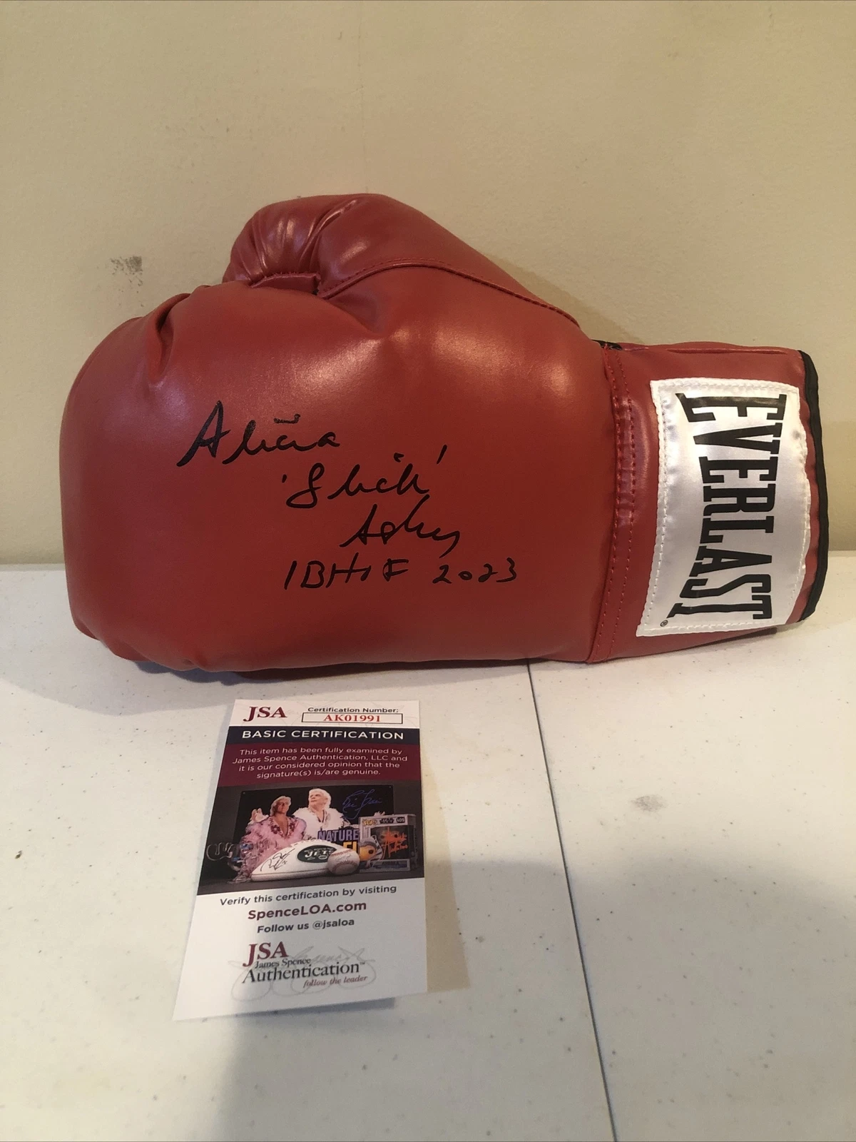 ALICIA SLICK ASHLEY SIGNED AUTOGRAPH EVERLAST BOXING GLOVE JSA COA HOF 2023
