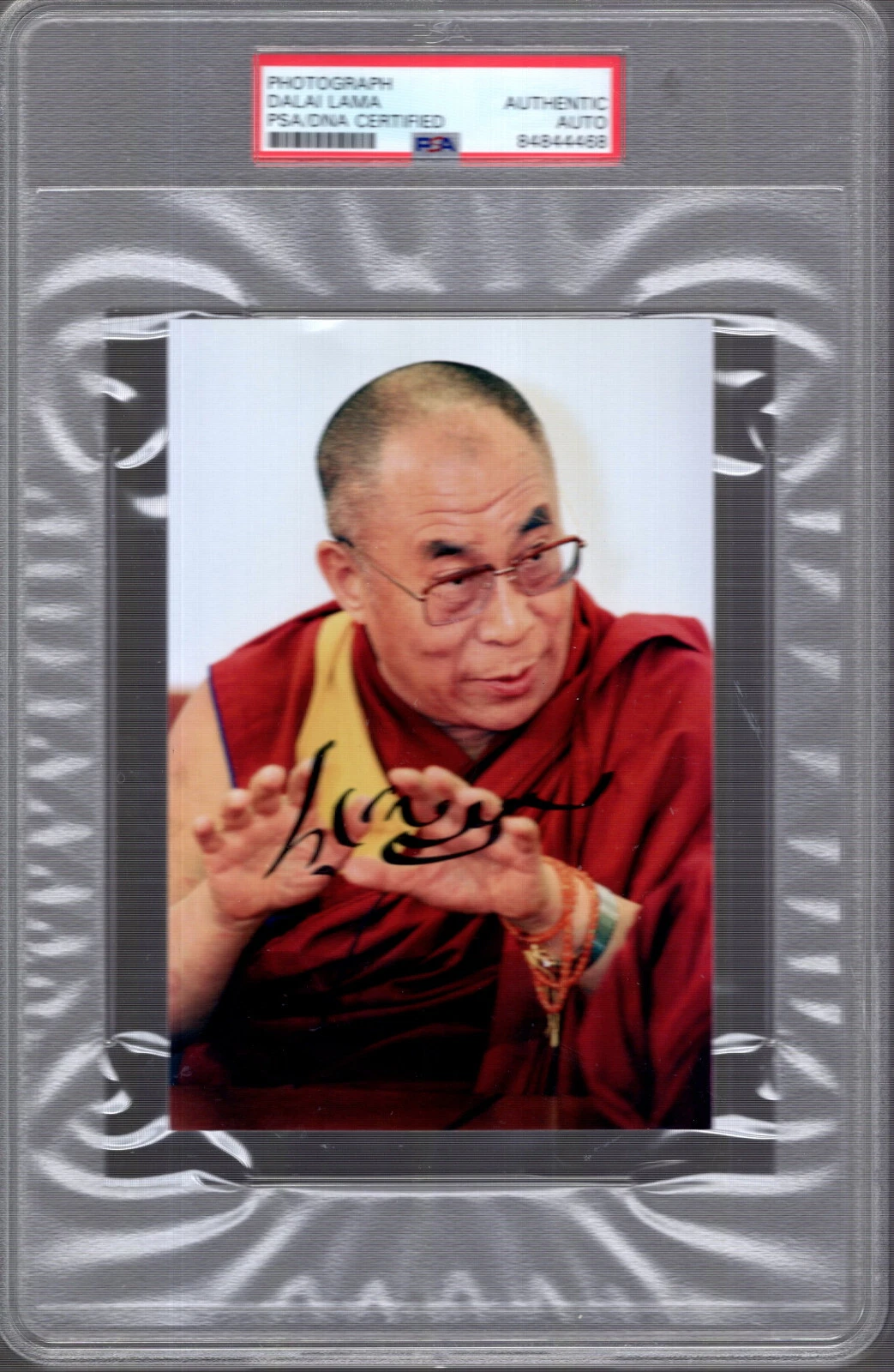DALAI LAMA HAND SIGNED 4x6 COLOR PHOTO AMAZING POSE+VERY RARE PSA SLABBED
