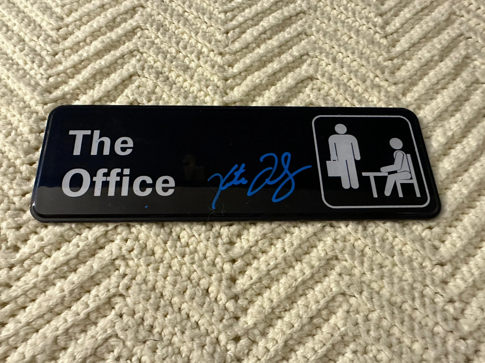 Kate Flannery Signed The Office Plaque Sign Actress Meredith Palmer
