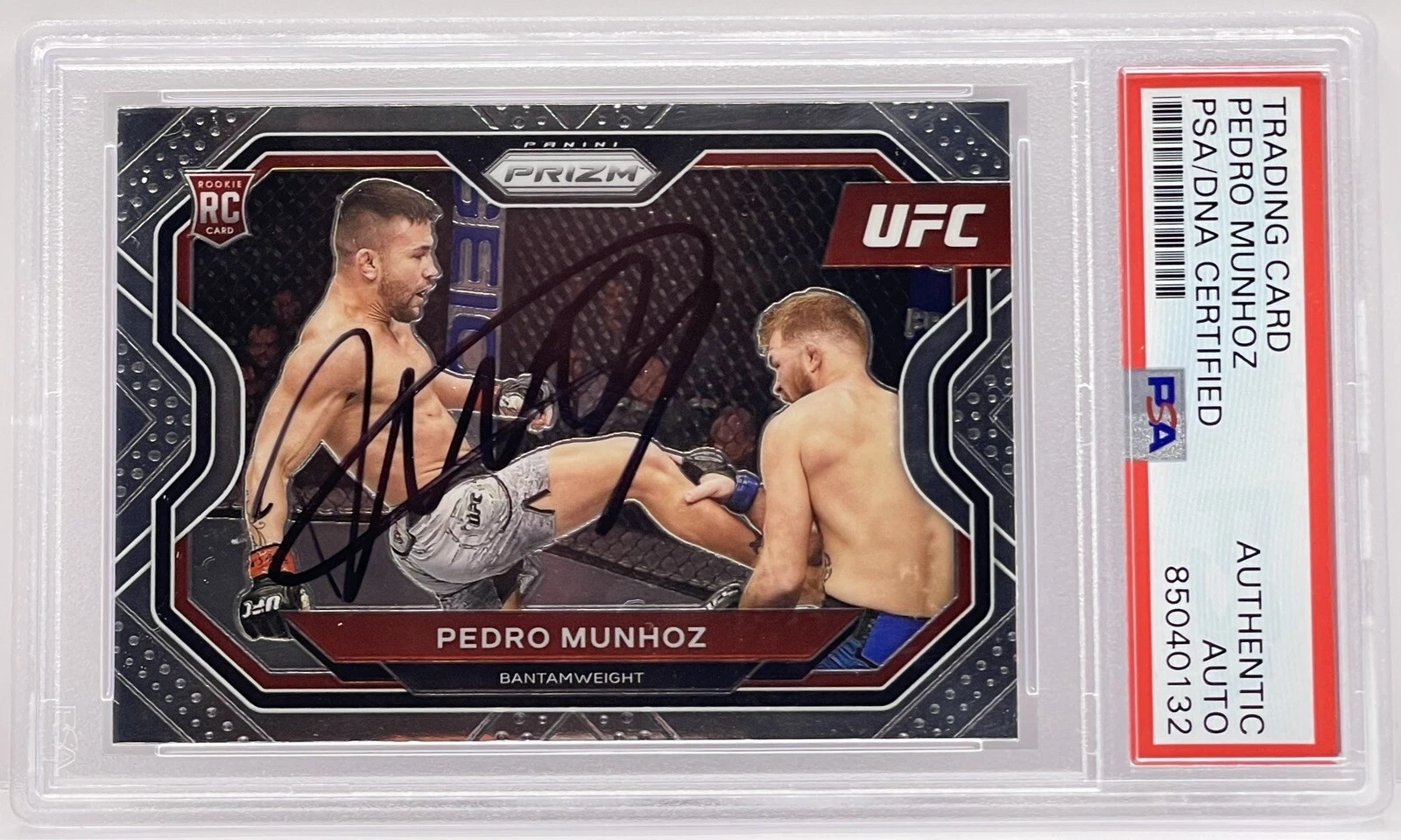 Pedro Munhoz Signed 2021 Prizm UFC Rookie Card On Card Auto PSA/DNA Slabbed
