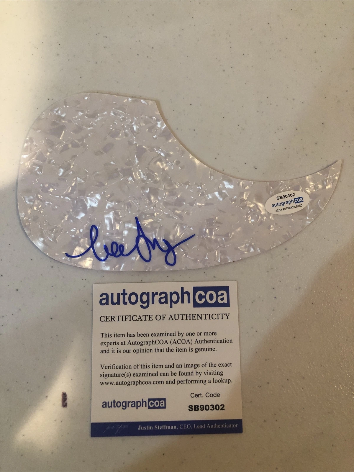 HAILEY WHITTERS SIGNED AUTOGRAPH ACOUSTIC GUITAR PICKGUARD ACOA COUNTRY STAR
