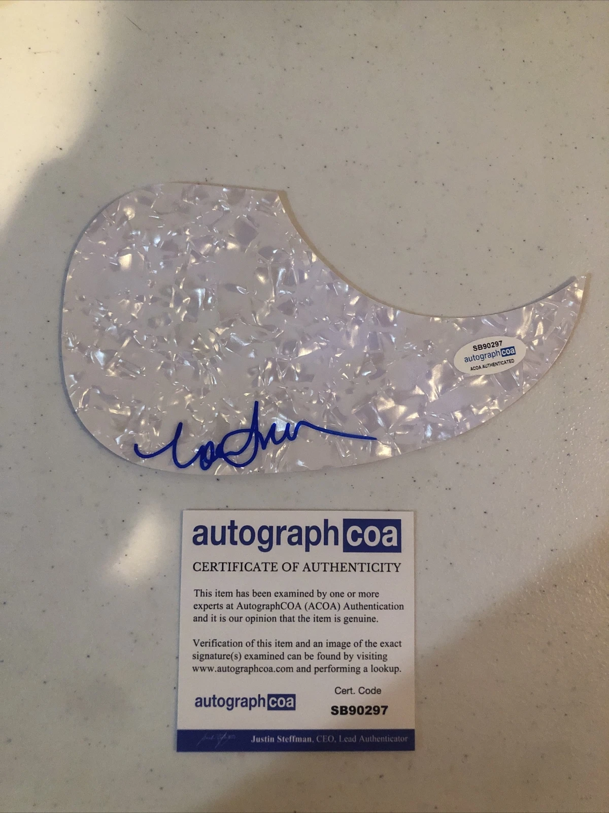 HAILEY WHITTERS SIGNED AUTOGRAPH ACOUSTIC GUITAR PICKGUARD ACOA COUNTRY STAR
