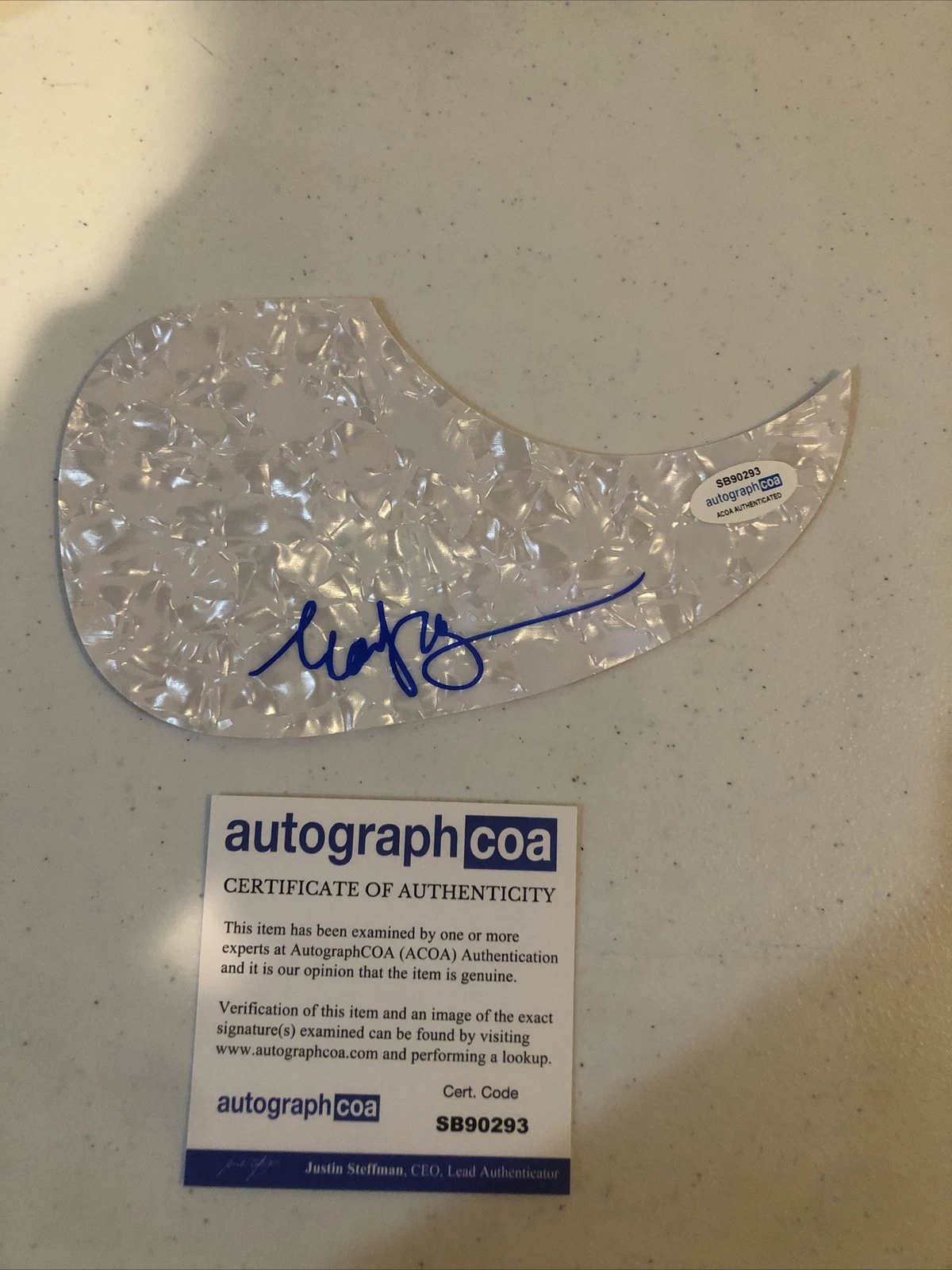 HAILEY WHITTERS SIGNED AUTOGRAPH ACOUSTIC GUITAR PICKGUARD ACOA COUNTRY STAR
