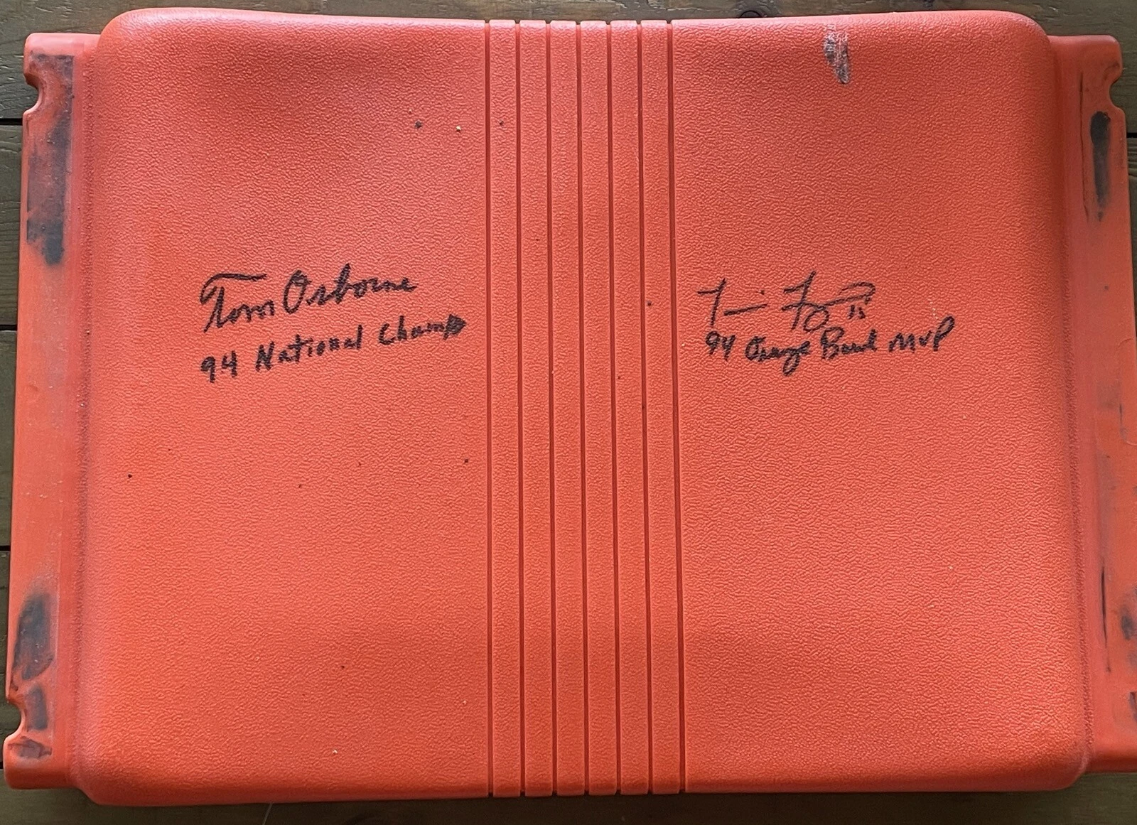 TOM OSBORNE & TOMMIE FRAZIER SIGNED ORANGE BOWL SEAT BAS BH20216 W/1994 CHAMPS COLLECTIBLE MEMORABILIA