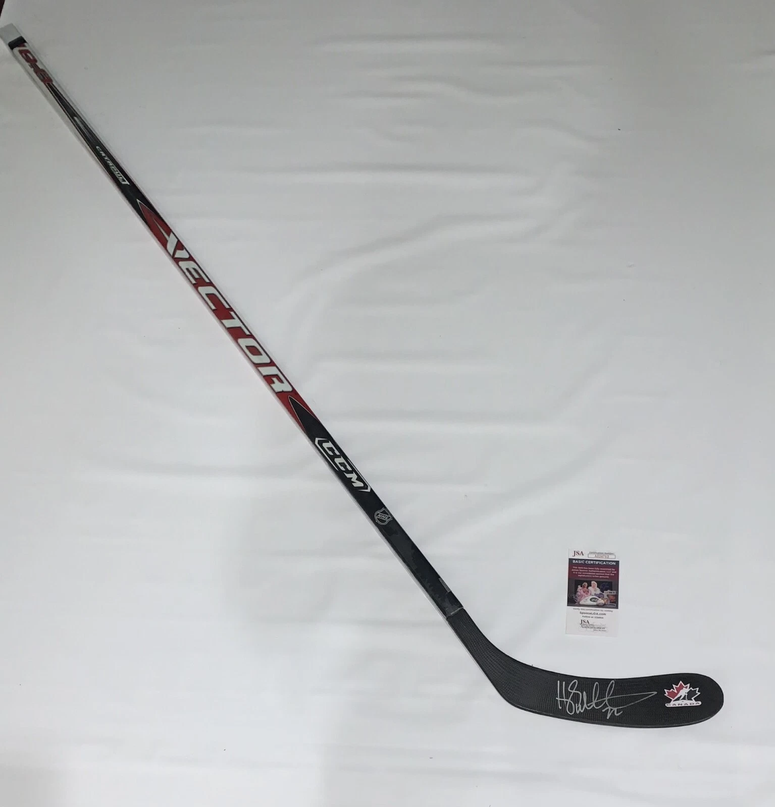 HAYLEY WICKENHEISER SIGNED HOCKEY STICK TEAM CANADA AUTOGRAPHED JSA COA
