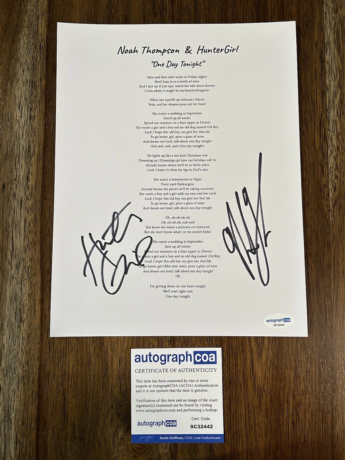 ‘HUNTERGIRL & NOAH THOMPSON’ SIGNED AUTOGRAPH ‘ONE DAY TONIGHT’ LYRIC SHEET ACOA COLLECTIBLE MEMORABILIA