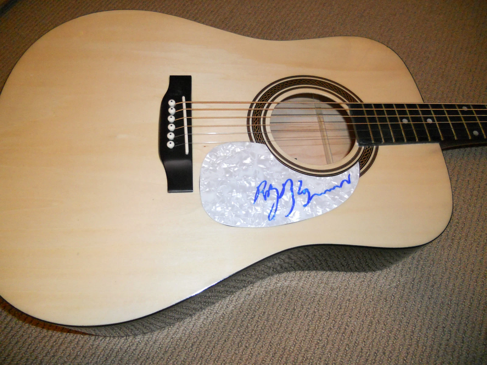 BILLY RAY CYRUS SEXY IP SIGNED AUTOGRAPHED ACOUSTIC GUITAR GUARANTEED COLLECTIBLE MEMORABILIA