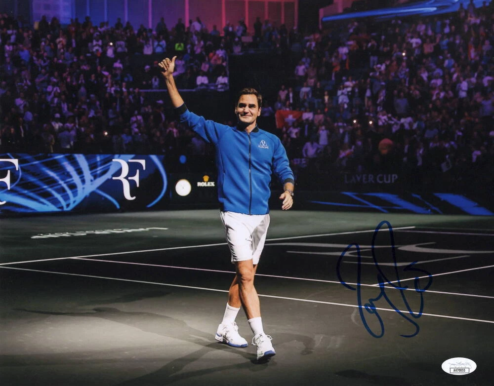 Roger Federer Signed Autograph 11x14 Photo - Last Match at Laver Cup w/ JSA COA
