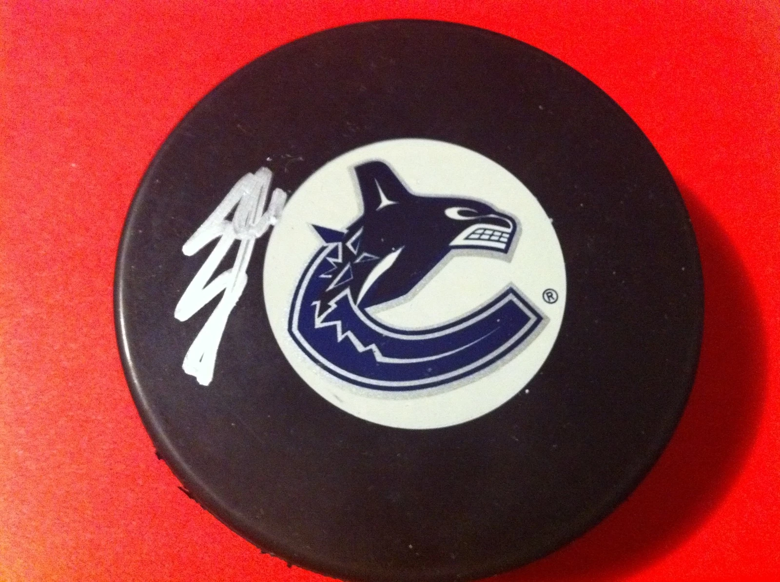 Sami Salo Canucks Signed Auto Puck Holder
