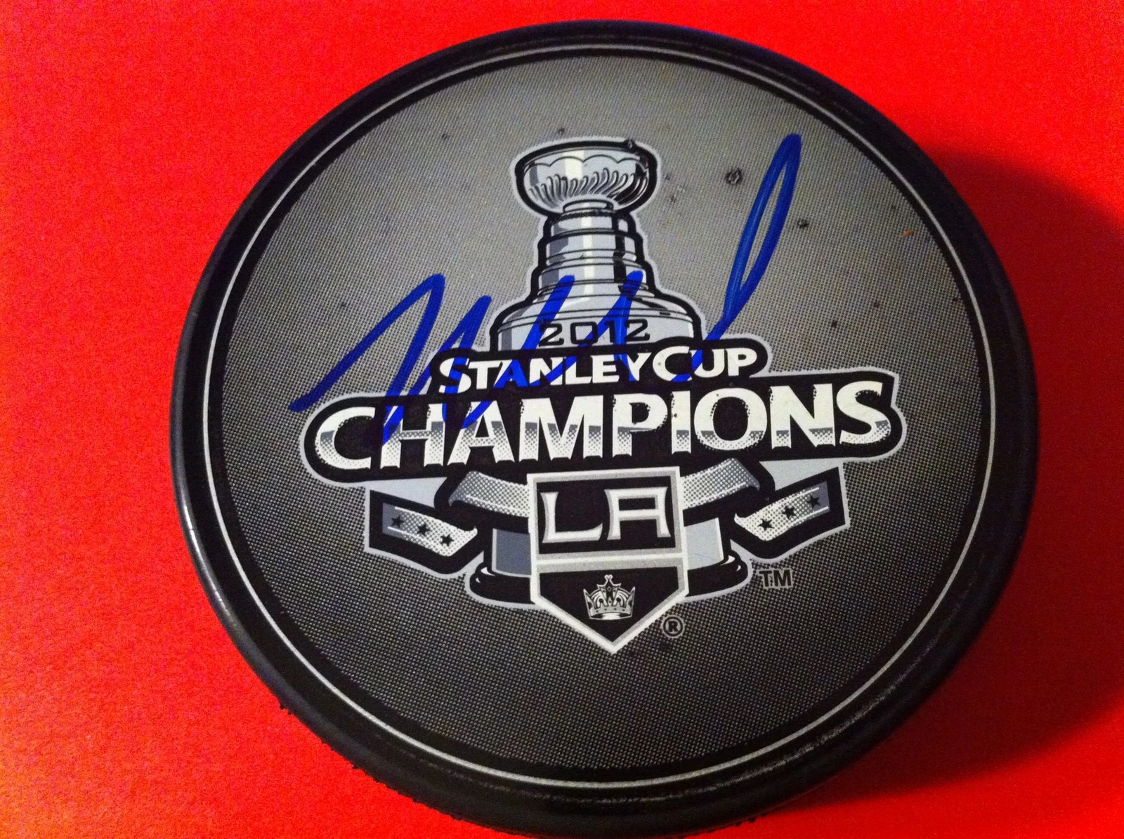 Mike Richards Kings Stanley Cup Champions Signed Auto Puck Holder
