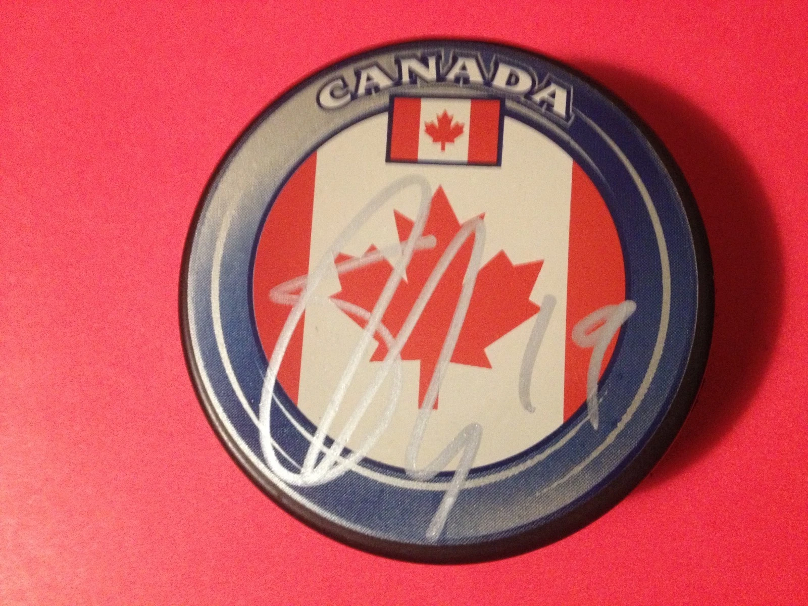 Shane Doan Coyotes Team Canada Flag Signed Puck Auto

