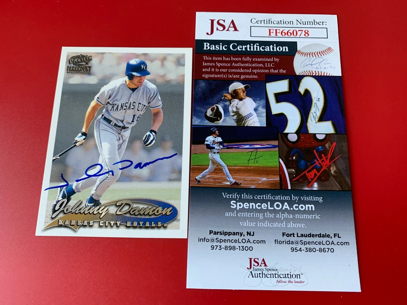 Johnny Damon Red Sox 1999 Pacific Paramount Card Signed Auto JSA COA
