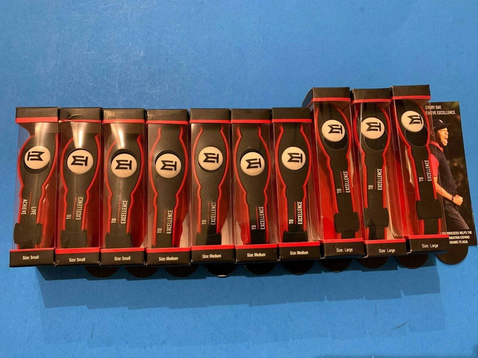 Tiger Woods Foundation Lot (10) Silicone Black & Red Wristband GOLF Brand New
