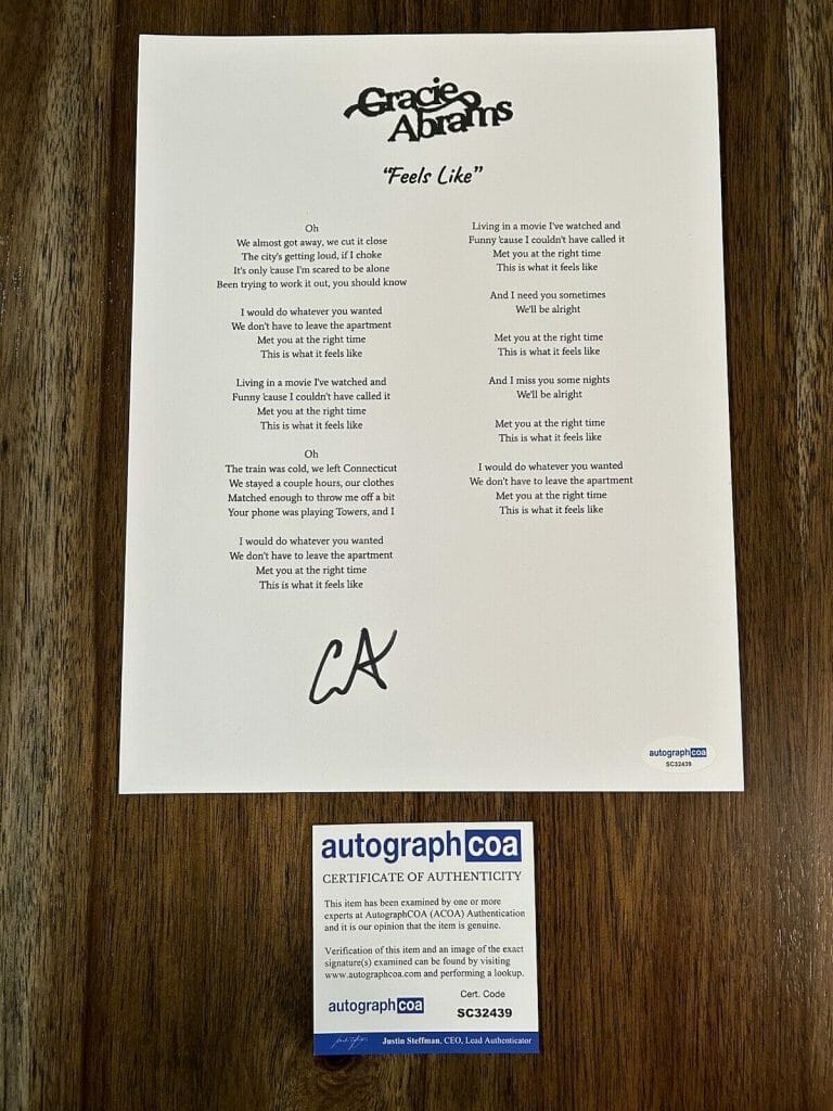 GRACIE ABRAMS POP SINGER ‘FEELS LIKE’ SIGNED AUTOGRAPHED LYRICS SHEET ACOA
 COLLECTIBLE MEMORABILIA