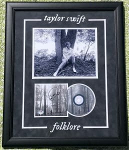TAYLOR SWIFT SIGNED CD COVER PSA/DNA AUTO GRADE 10 18×22 FRAMED FOLKLORE
 COLLECTIBLE MEMORABILIA