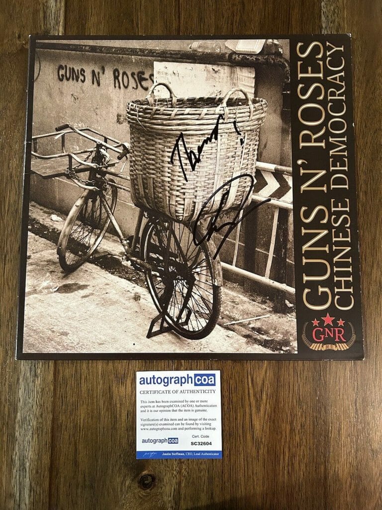 TOMMY STINSON ‘GUNS N’ ROSES’ SIGNED AUTOGRAPH VINYL ‘CHINESE DEMOCRACY ’ ACOA
 COLLECTIBLE MEMORABILIA