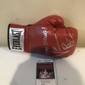 VINNY PAZ PAZIENZA SIGNED AUTOGRAPH BOXING GLOVE JSA COA EVERLAST BLEED FOR THIS
Opens in a new window or tab