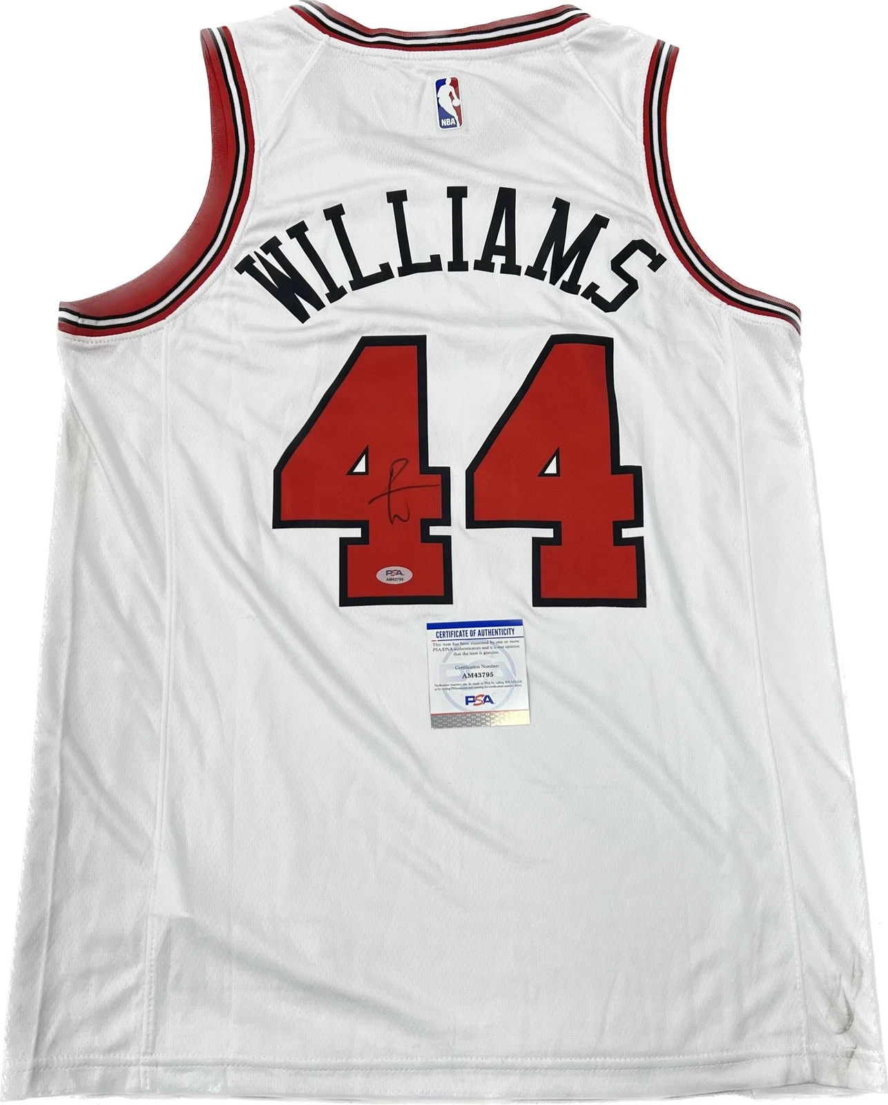 Patrick Williams signed jersey PSA/DNA Chicago Bulls Autographed
