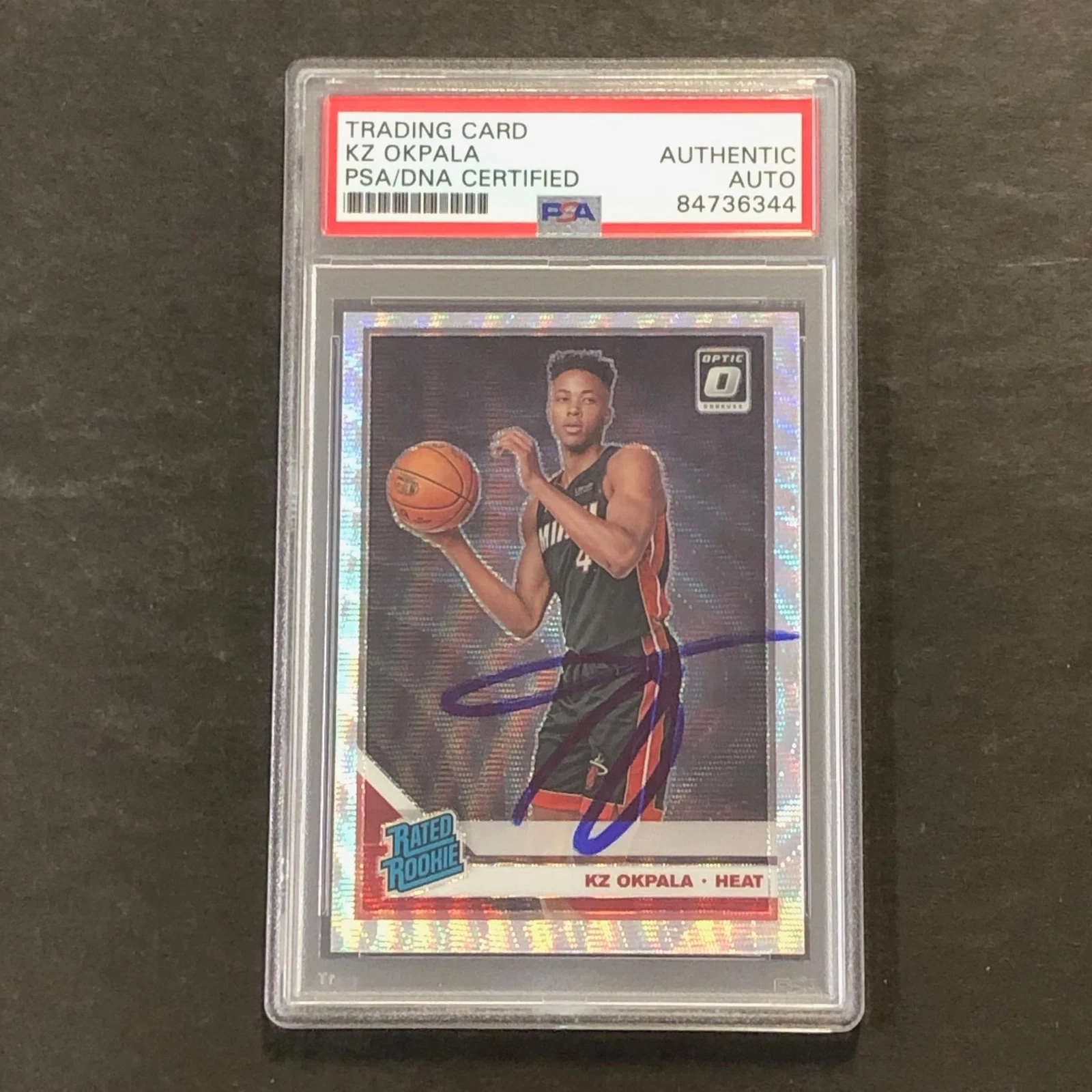 2019-20 Panini Optic #189 KZ Okpala Signed Card AUTO PSA Slabbed Heat RC
