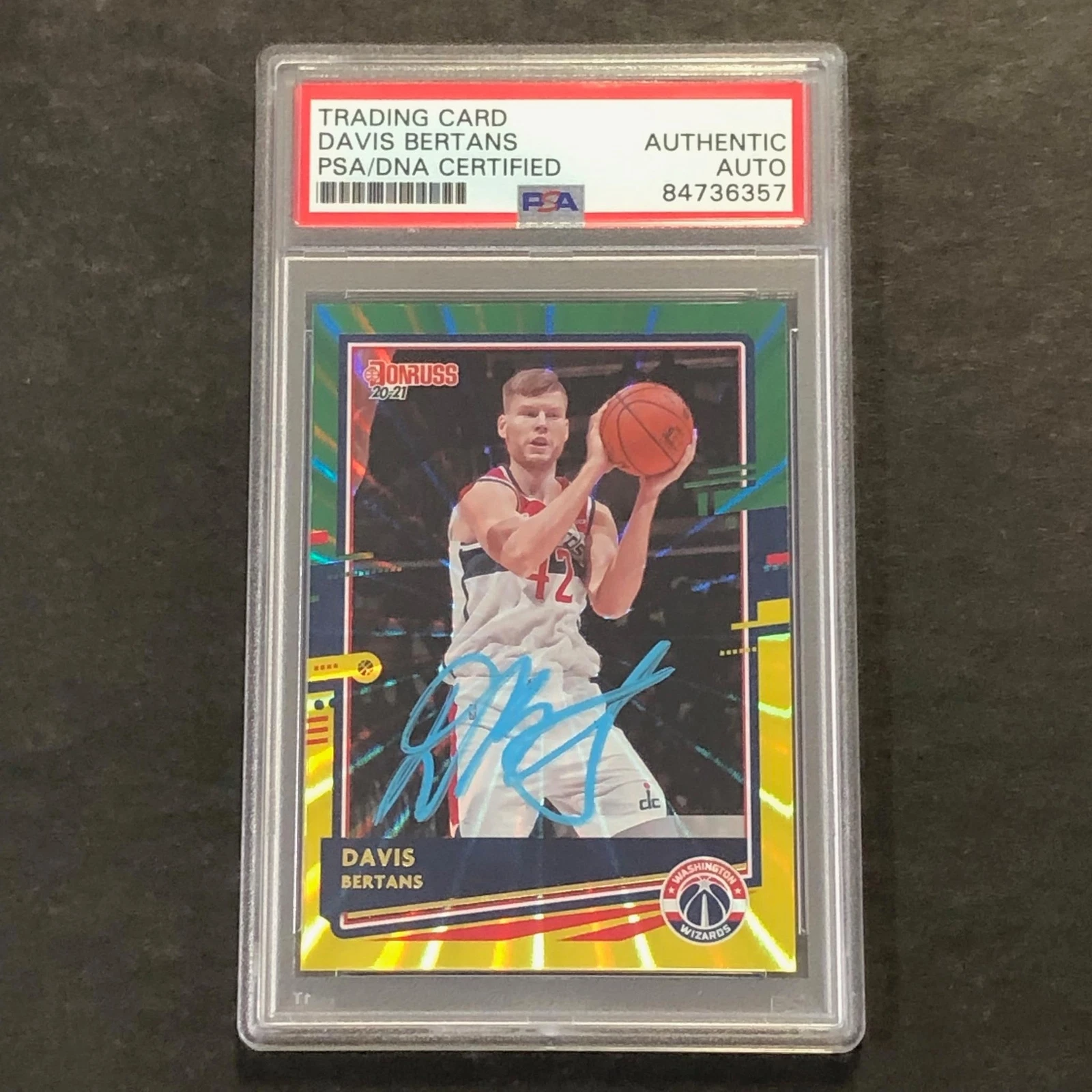 2020-21 Donruss #65 Davis Bertans Signed Card AUTO PSA/DNA Slabbed Wizards
