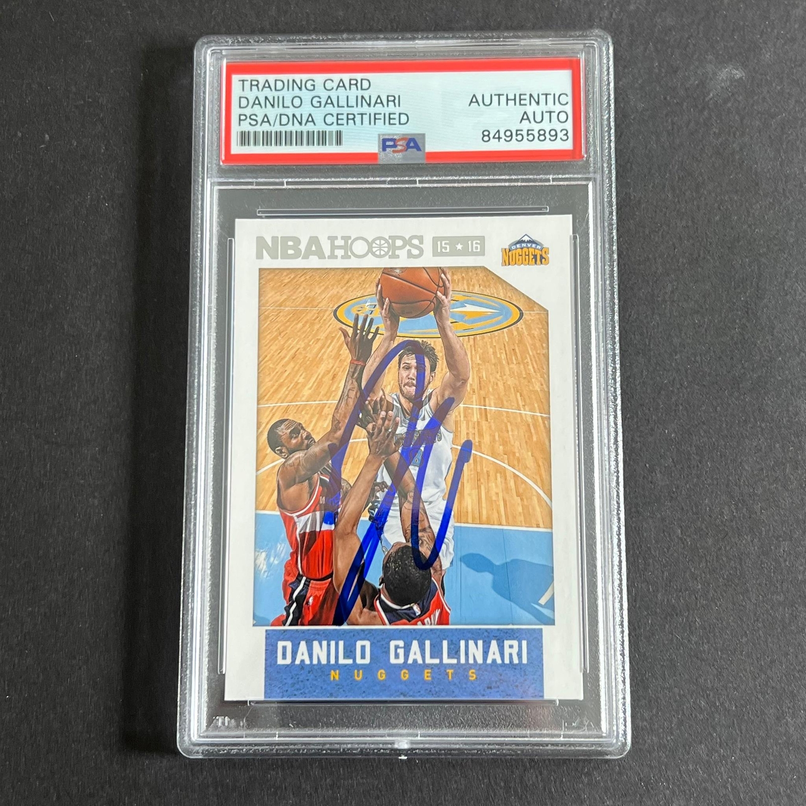 2015-16 NBA Hoops #237 Danilo Gallinari Signed AUTO PSA Slabbed Nuggets
