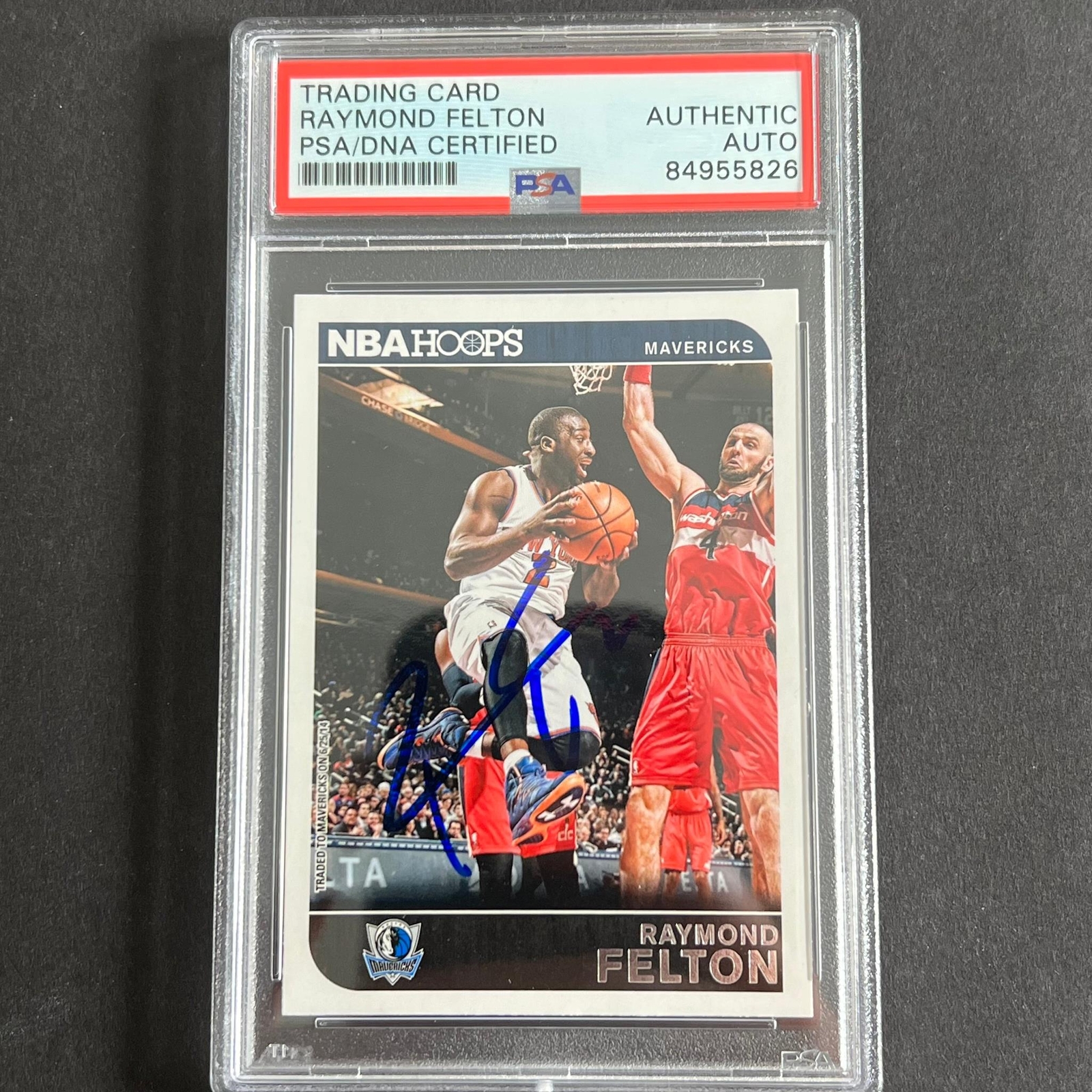 2014-15 NBA Hoops #131 Raymond Felton Signed Card AUTO 10 PSA/DNA Slabbed Maveri
