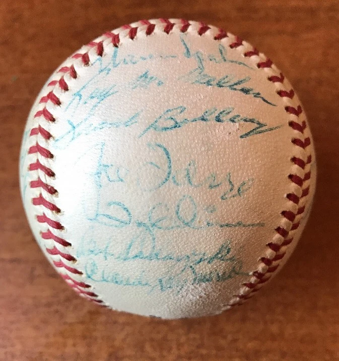 1963 MILWAUKEE BRAVES TEAM SIGNED BASEBALL 27 SIGNATURES JSA LOA COLLECTIBLE MEMORABILIA