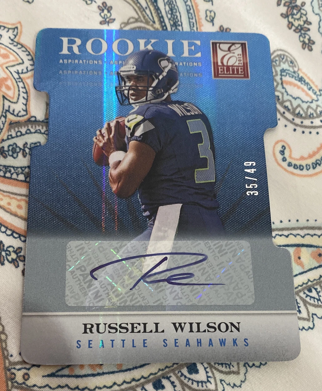 RUSSELL WILSON 2012 Panini Elite ROOKIE Auto RC /49 Autograph Signature SEAHAWKS
