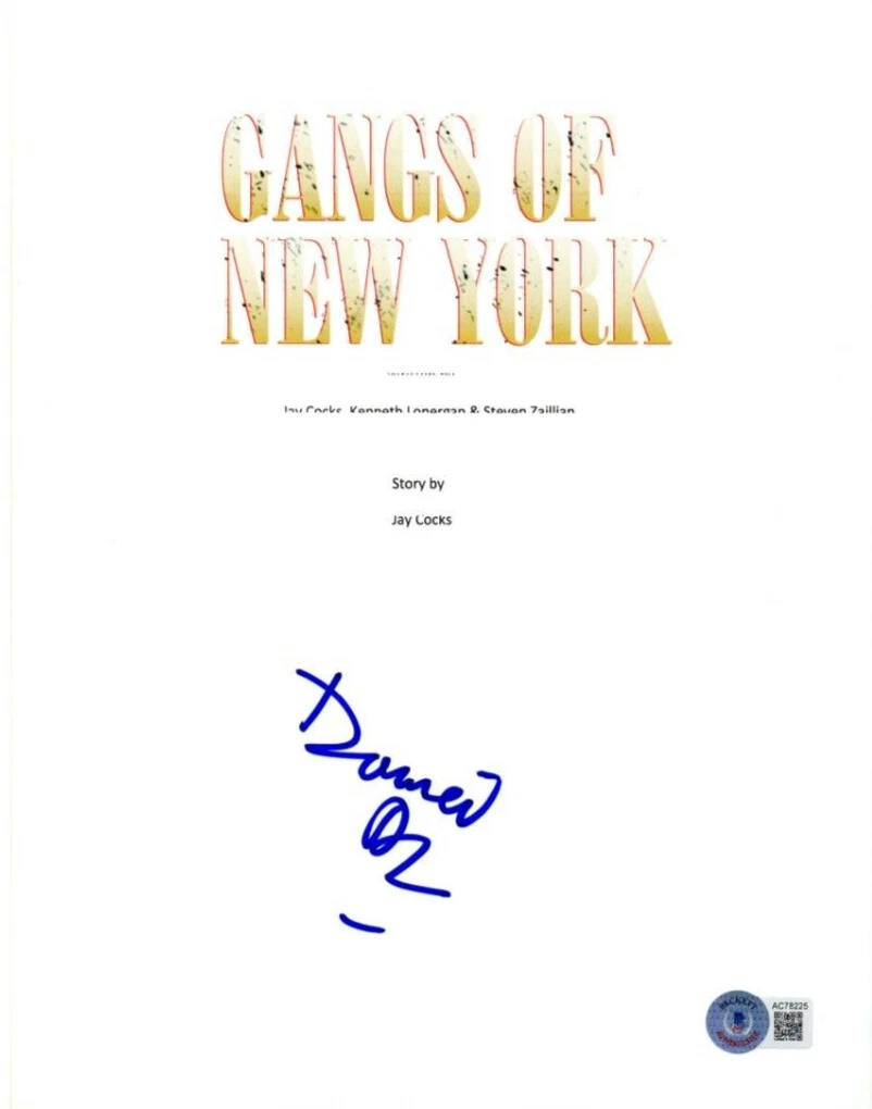 Daniel Day Lewis Signed Gangs of New York Full Script Autograph Beckett LOA
