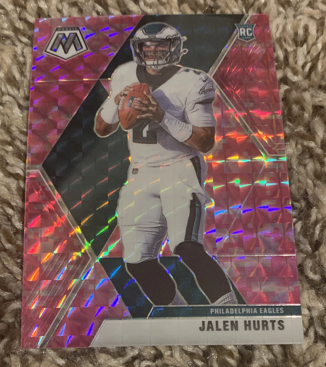 2020 Panini MOSAIC Football Jalen Hurts PINK CAMO ROOKIE Prizm No 222 RC Eagles
