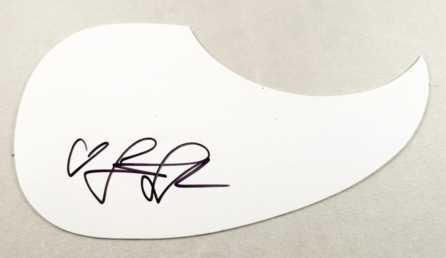 Lisa Loeb Signed Acoustic Pickguard COA
