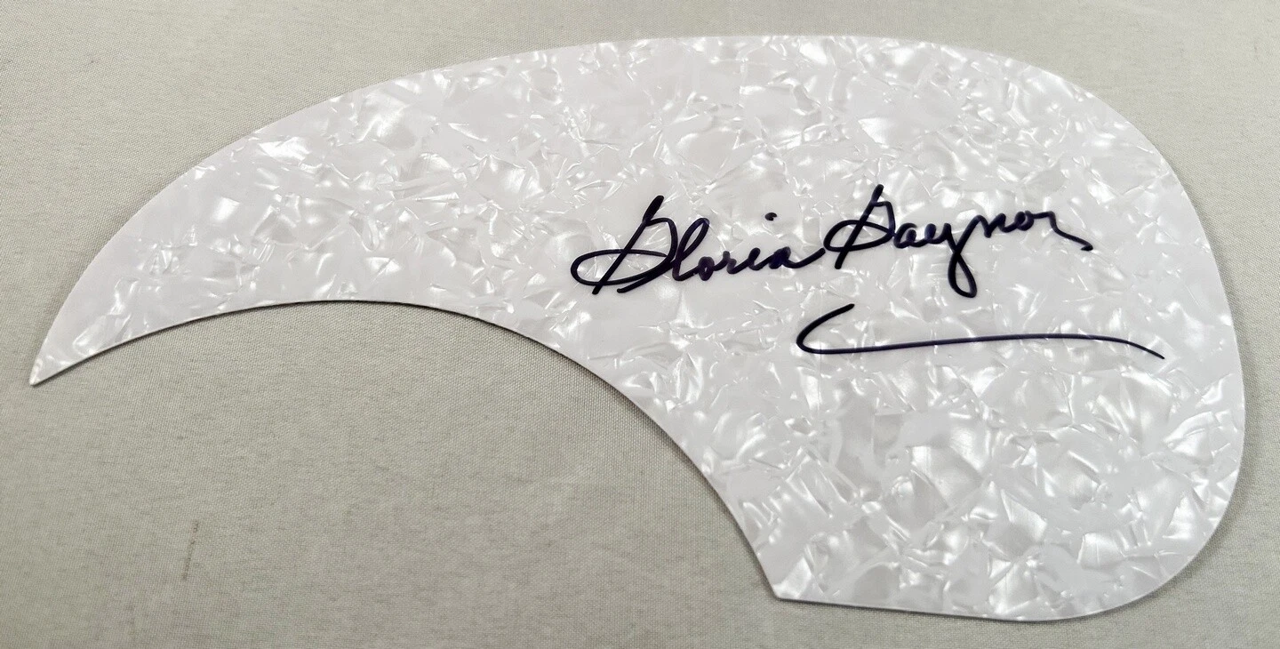 Gloria Gaynor Signed Acoustic Pickguard 2 COA
