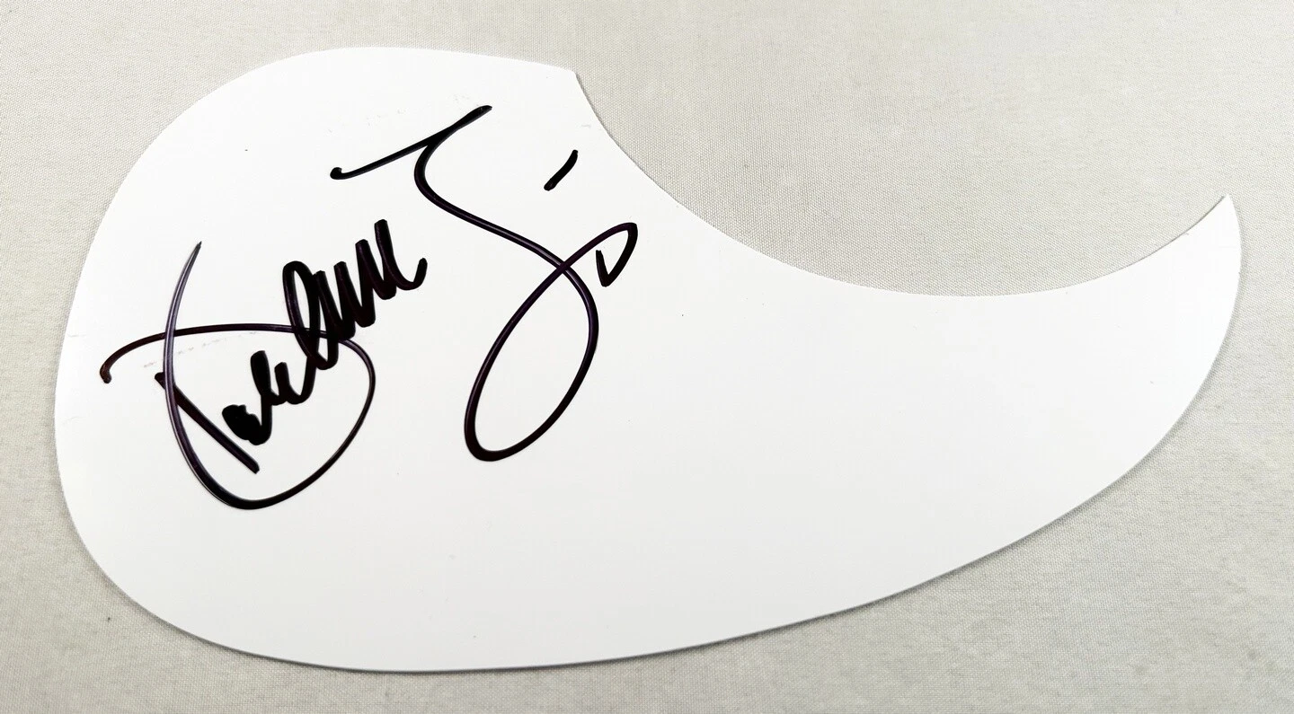 Darlene Love Signed Acoustic Pickguard COA
