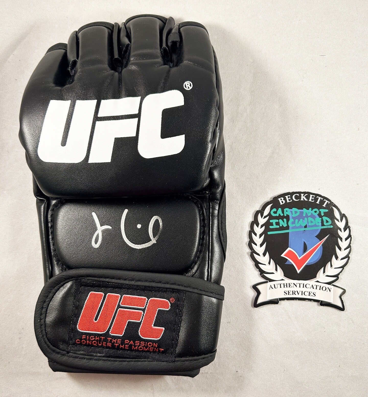 Jon Anik Signed UFC MMA Glove Beckett BAS 1 COA
