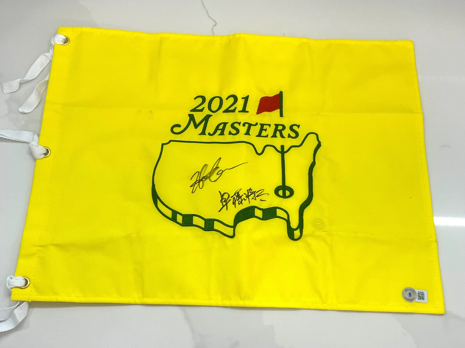 Hideki Matsuyama & Shota Caddie Kanji Hand Signed 2021 Masters Flag BAS Cert
