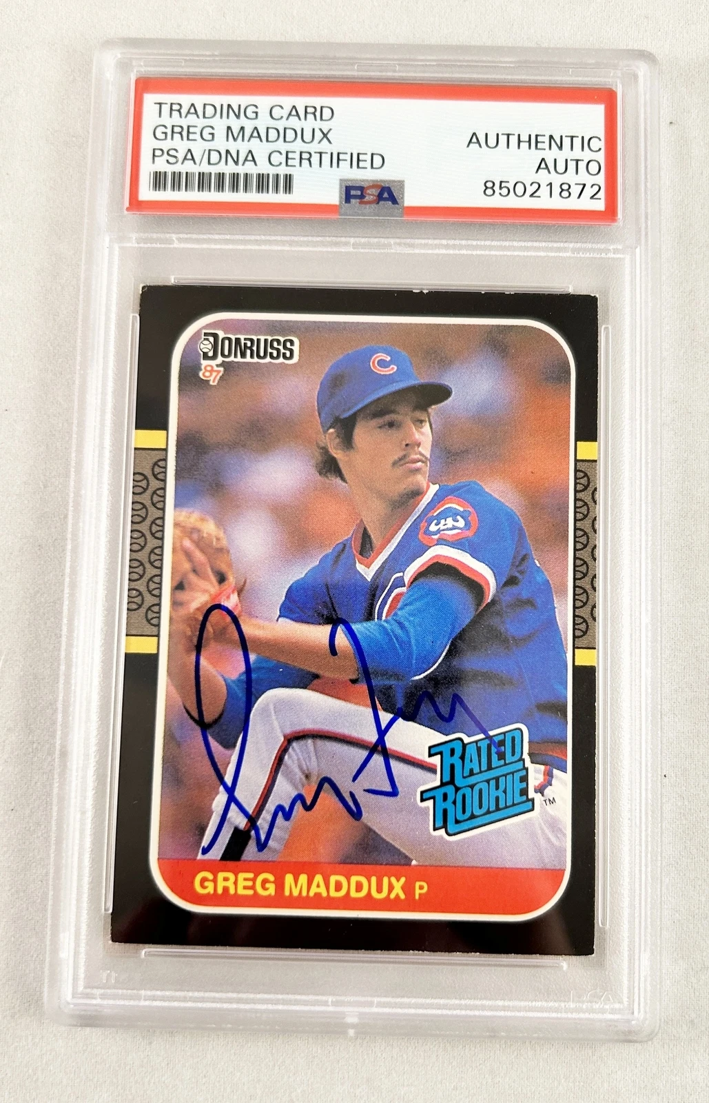 Greg Maddux Signed Card 1986 Leaf #36 PSA/DNA COA
