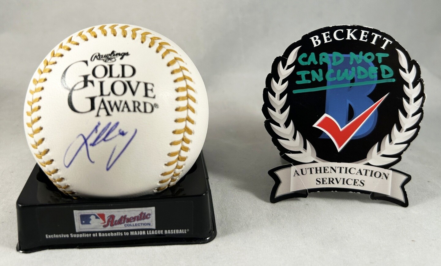 Kolten Wong Signed Gold Glove Baseball Los Angeles Dodgers Beckett BAS COA
